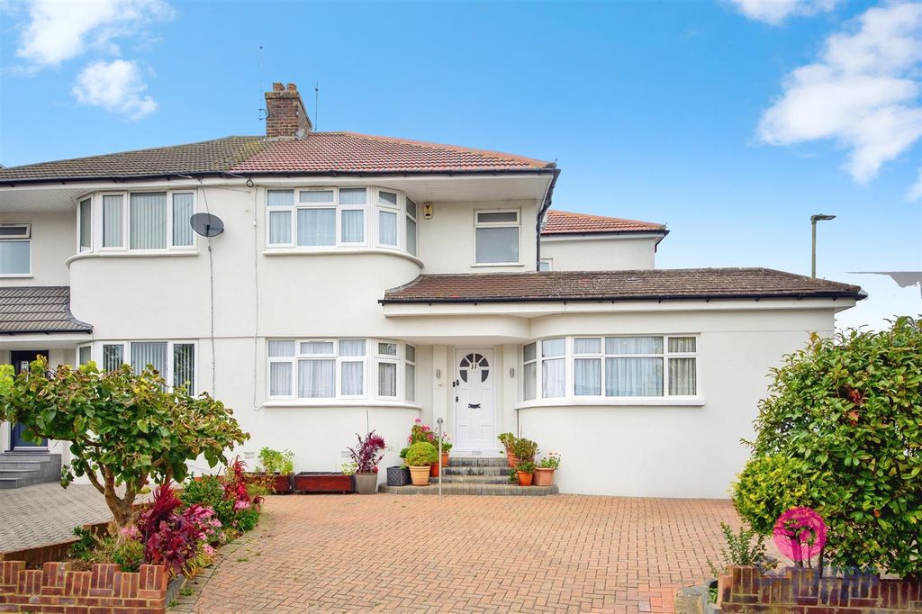 Property photo 1 of 29