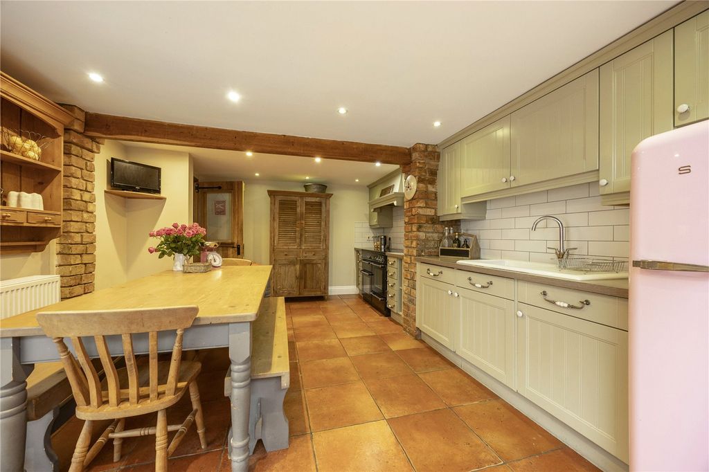 Property photo 2 of 14 Picture No. 26