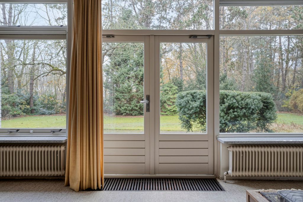 Property photo 3 of 48