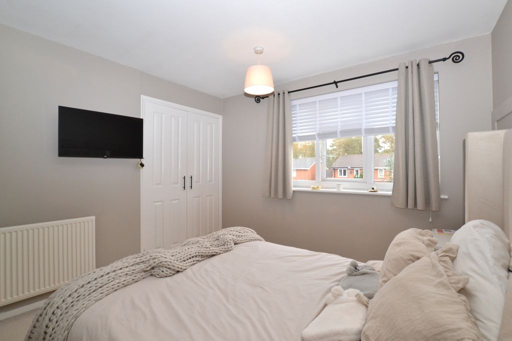 Property photo 2 of 18