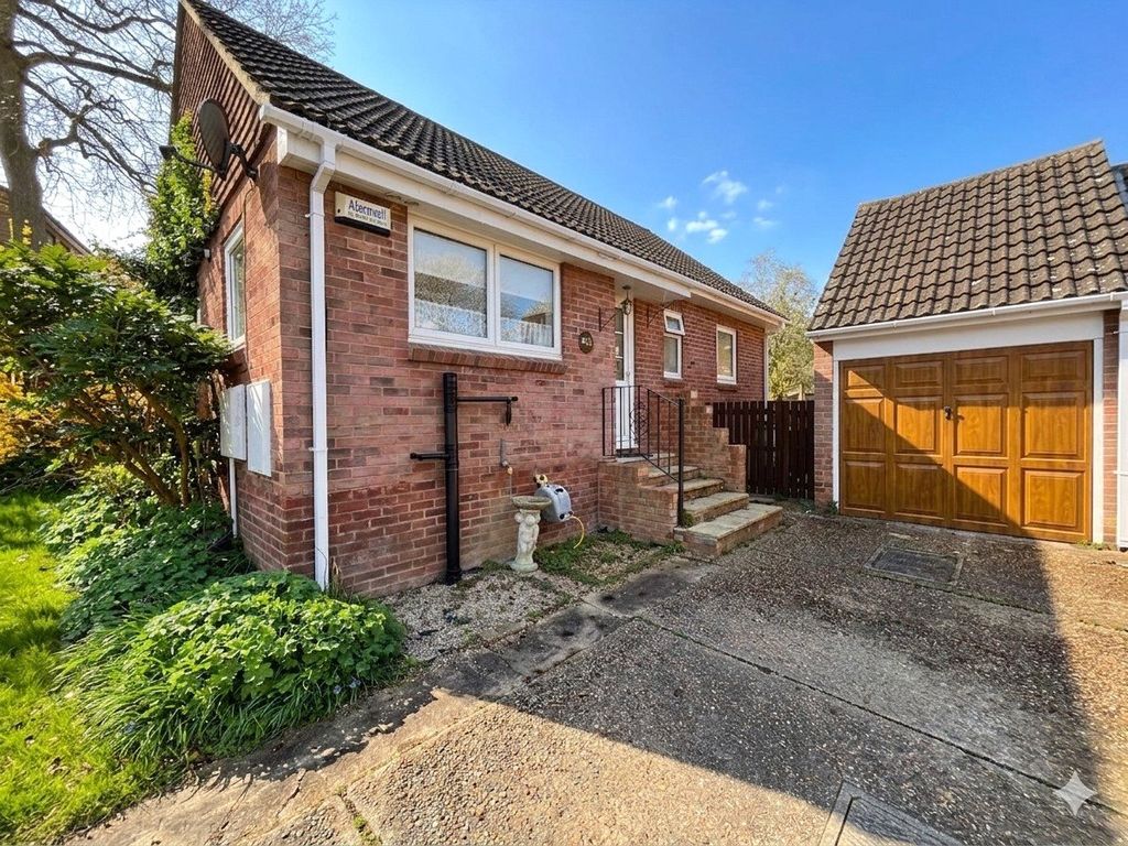 Property photo 1 of 12 Picture No. 23