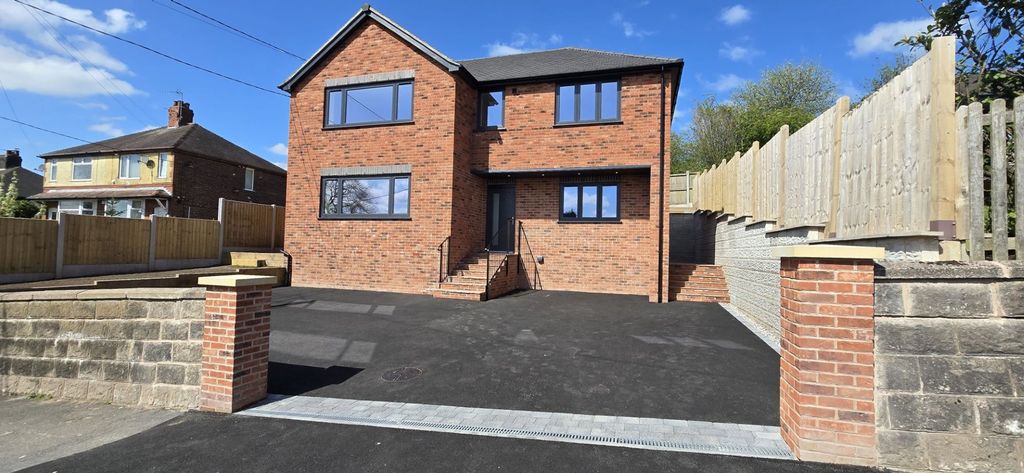 Property photo 1 of 34