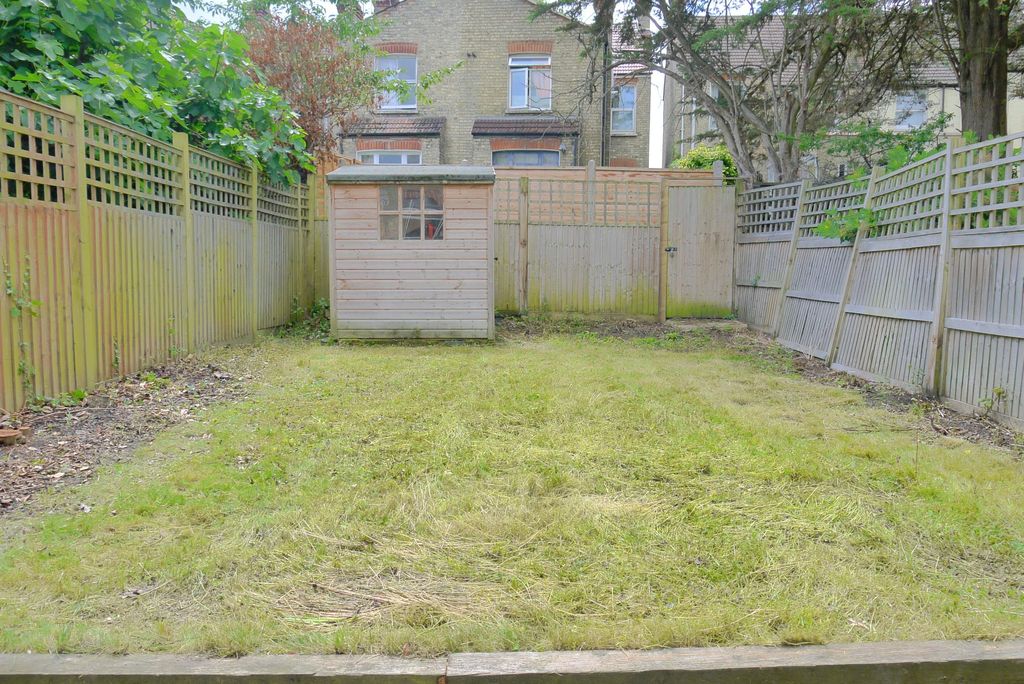 Property photo 3 of 18