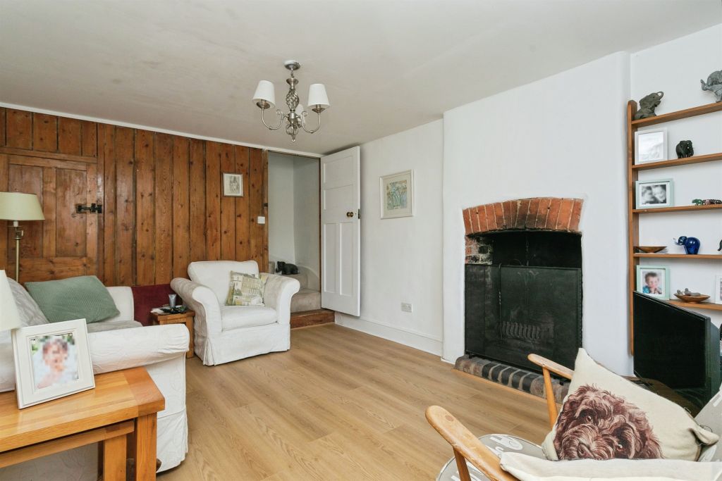 Property photo 2 of 19