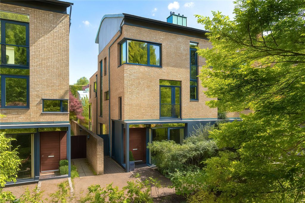 Property photo 1 of 19 Picture No. 01