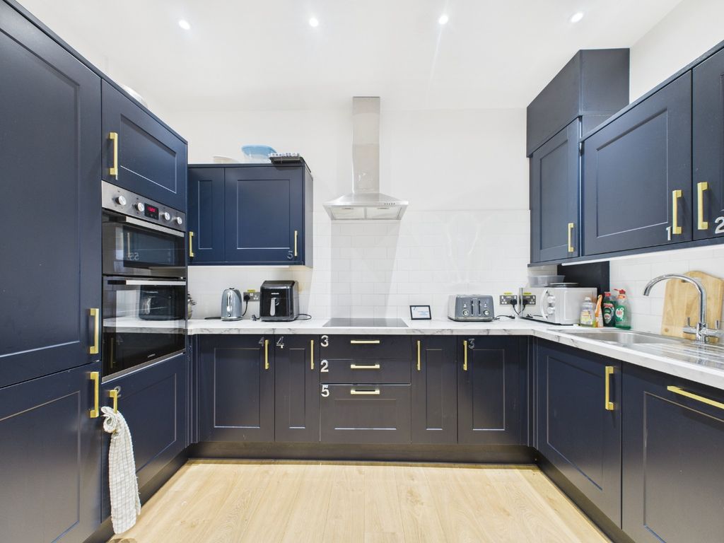 Property photo 2 of 21 4783212