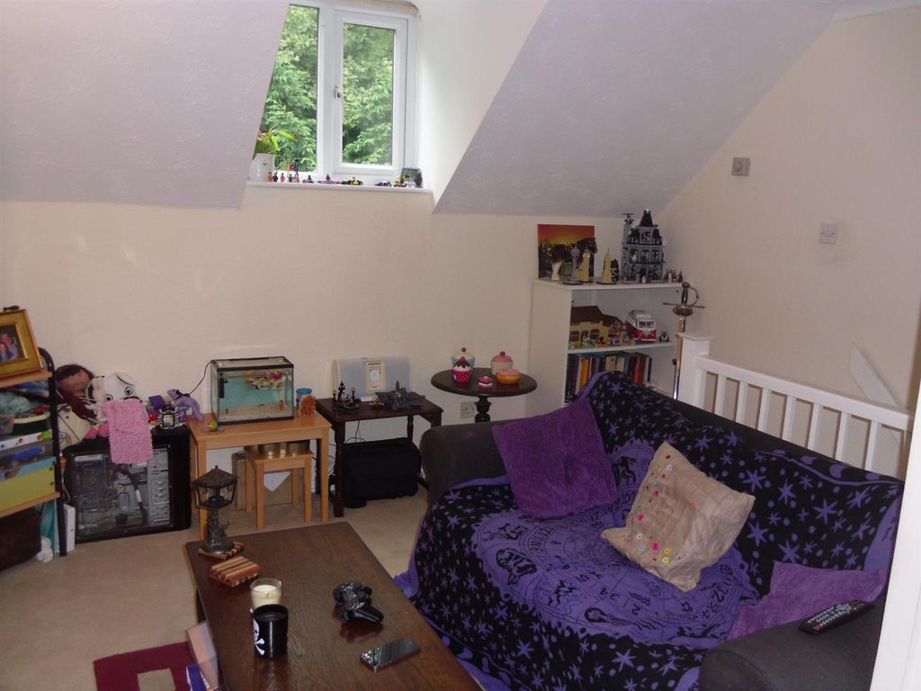 Property photo 3 of 5 023.Jpg