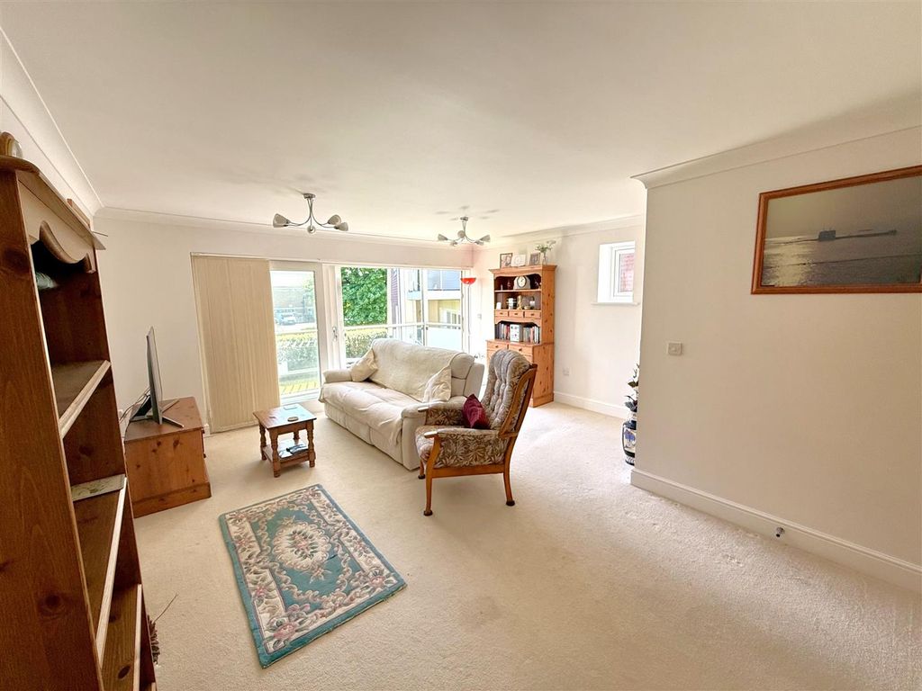 Property photo 3 of 12 3.Jpg