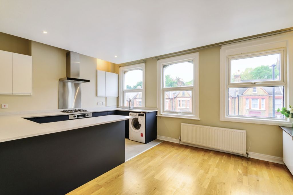 Property photo 1 of 13 899631 (13)
