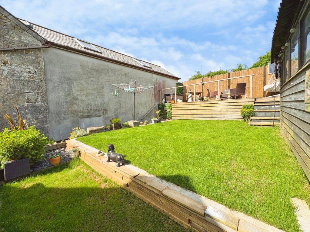Property photo 2 of 19 5154112