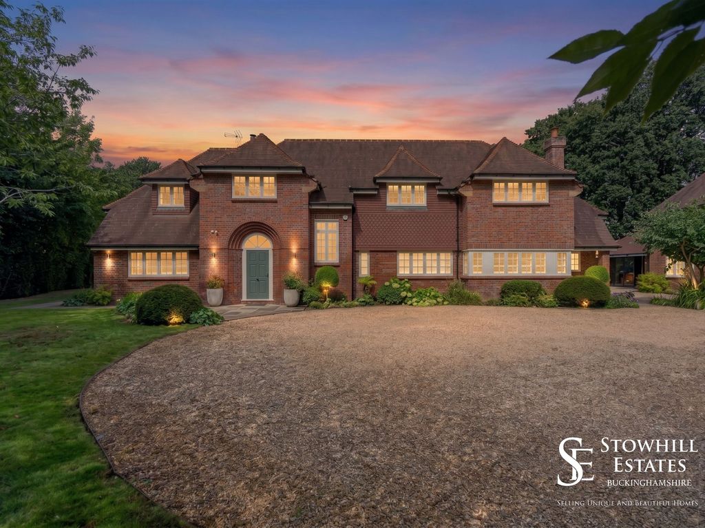 Property photo 1 of 41 Front Of House At Twilight