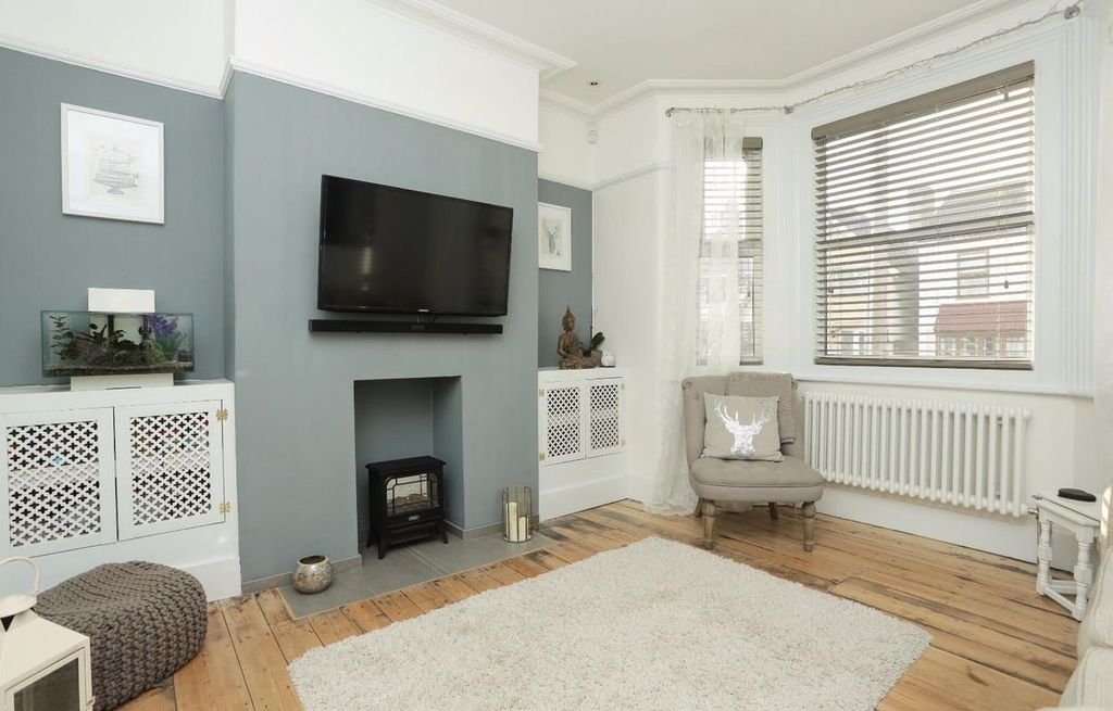 Property photo 2 of 9 Picture 2