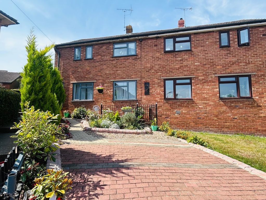 Property photo 1 of 16