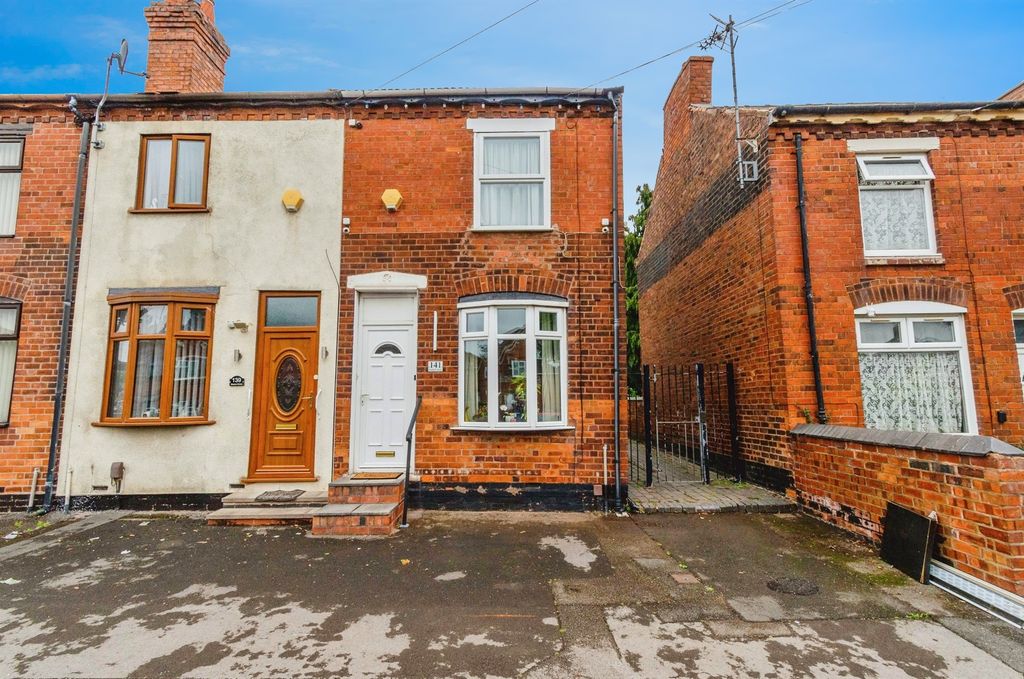 Property photo 2 of 17