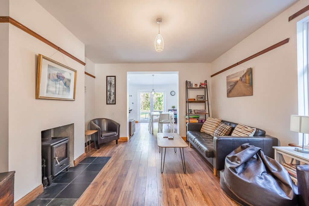 Property photo 3 of 16