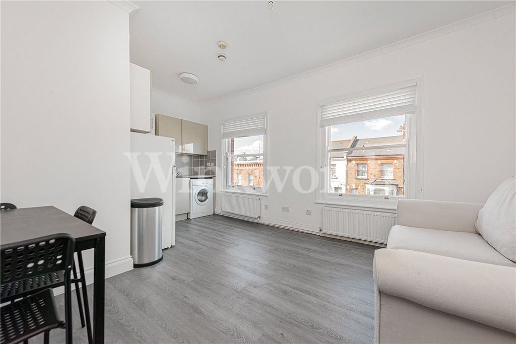 Property photo 2 of 13 Picture No. 20
