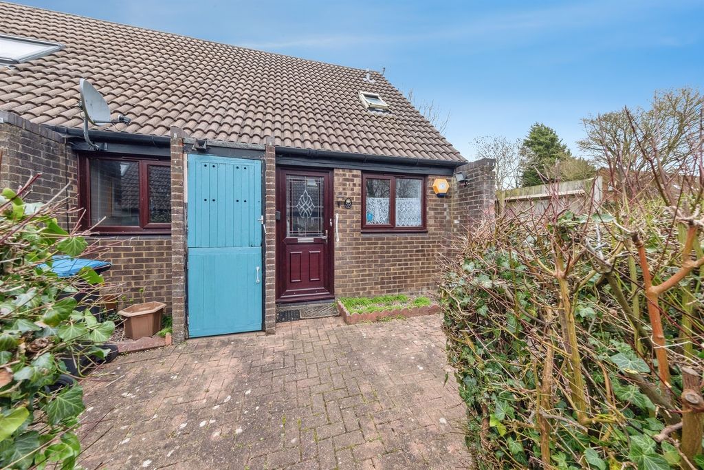 Property photo 1 of 16