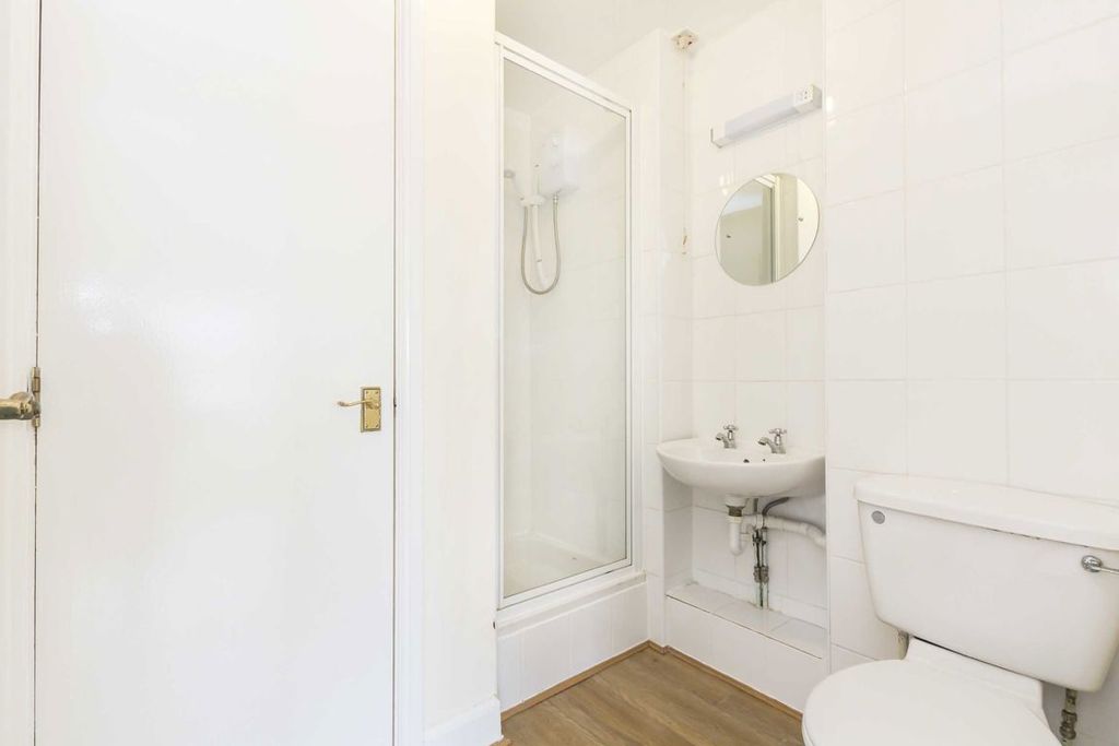 Property photo 3 of 3