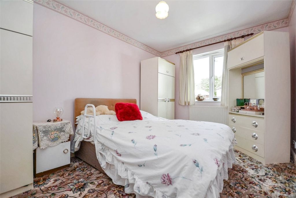 Property photo 2 of 12 Picture No. 23