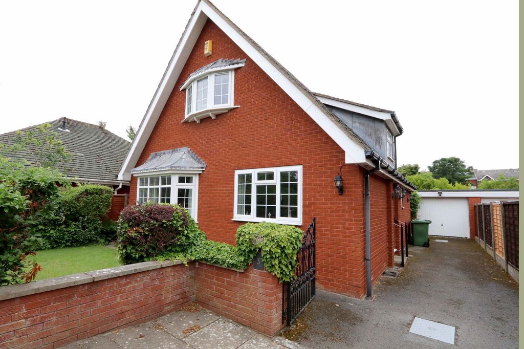 Property photo 1 of 13