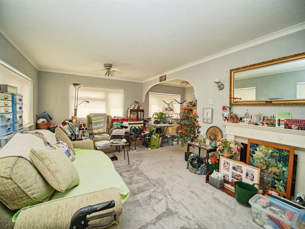 Property photo 2 of 20