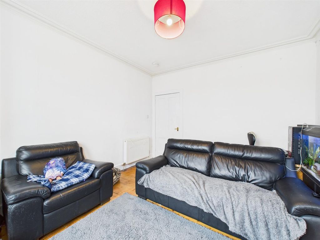 Property photo 2 of 12 Cam01486G0-Pr0791-Still004.Jpg