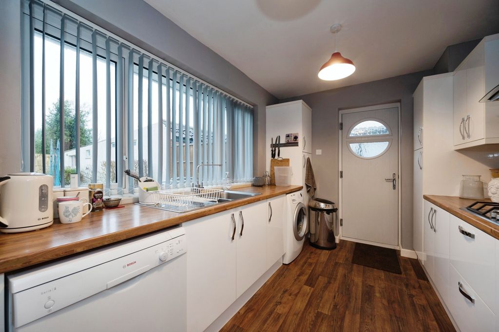 Property photo 3 of 20 Pbox-Img.Jpg