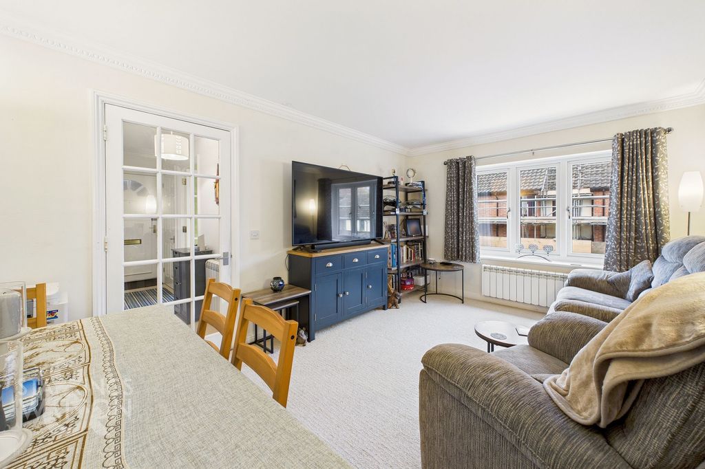 Property photo 2 of 13