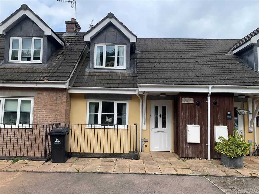 Property photo 1 of 18