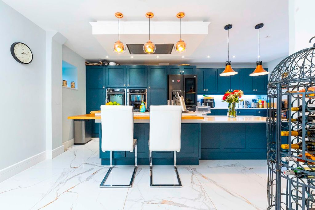 Property photo 2 of 56