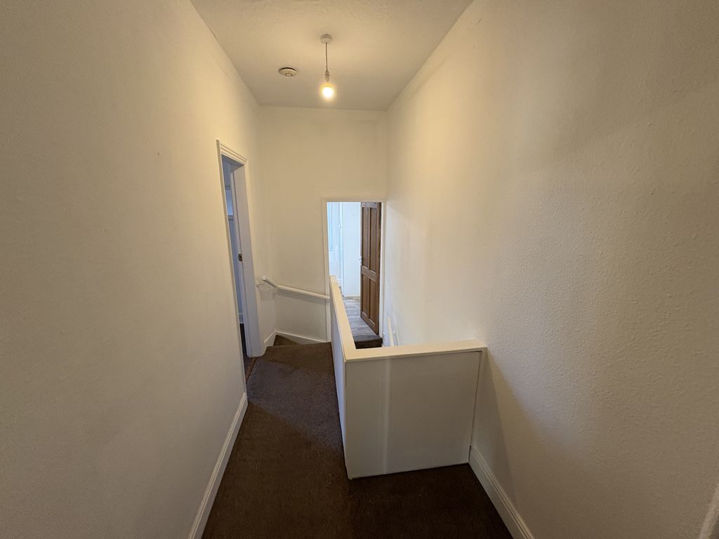 Property photo 3 of 7 Gallery