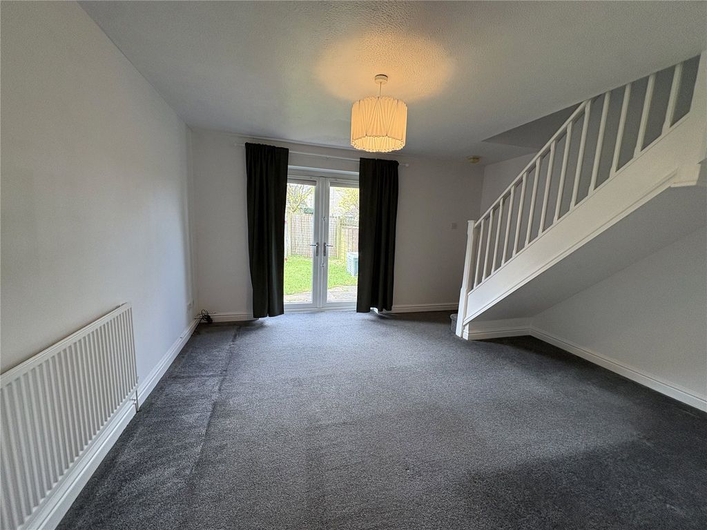 Property photo 2 of 11 Picture No. 21