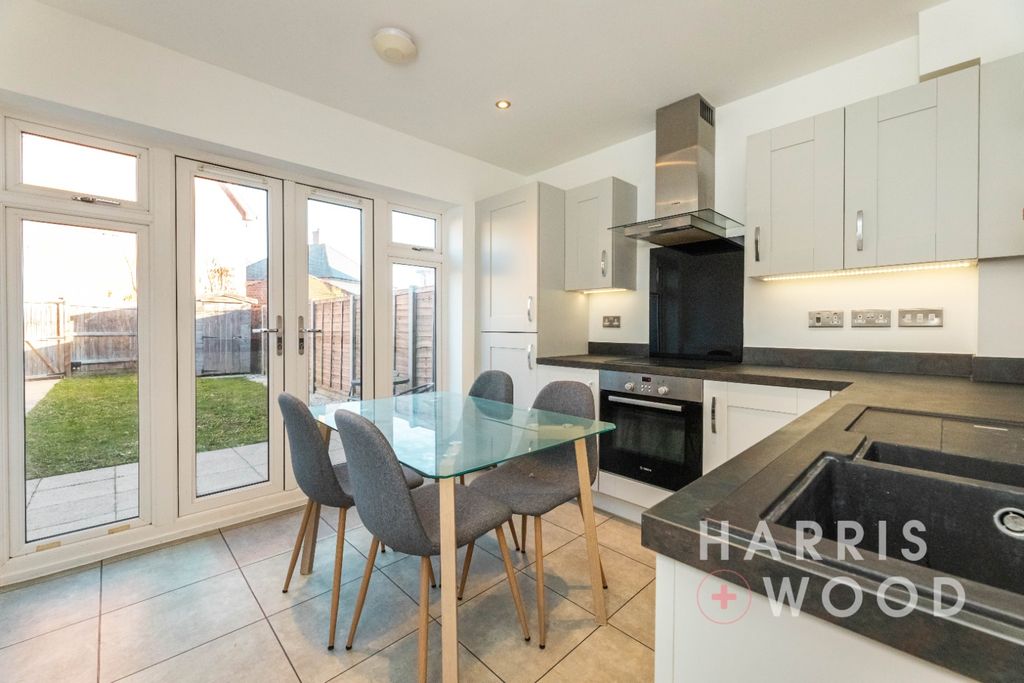 Property photo 3 of 25 4714524