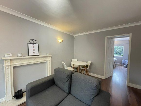 Property photo 3 of 9 9491100.Jpg