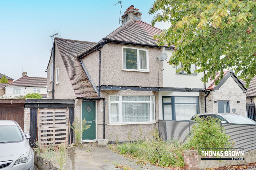 Property photo 1 of 12