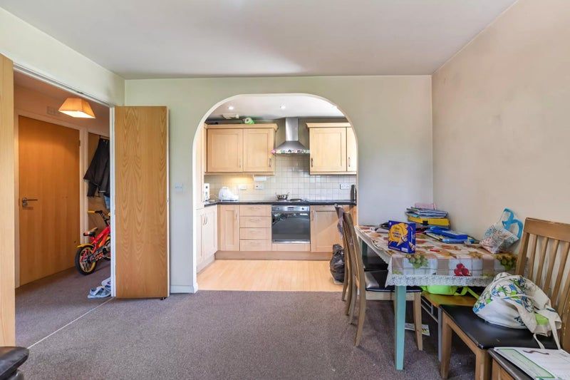 Property photo 3 of 8