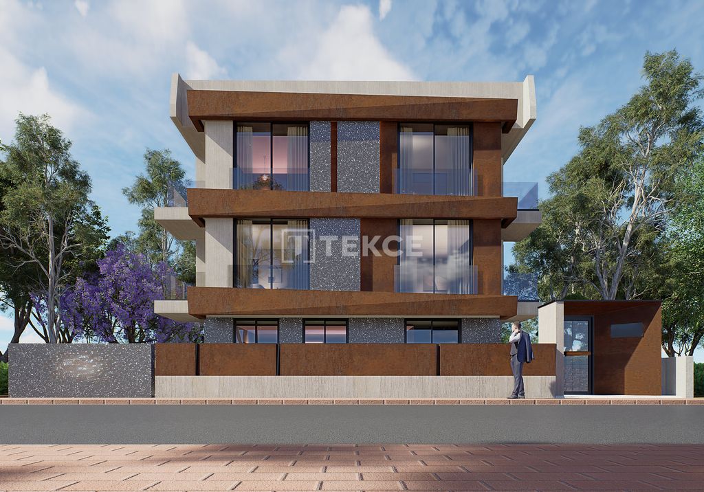 Property photo 2 of 12