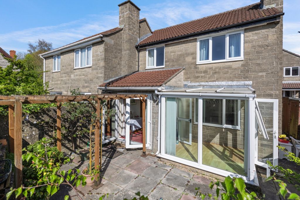 Property photo 1 of 11 4067220