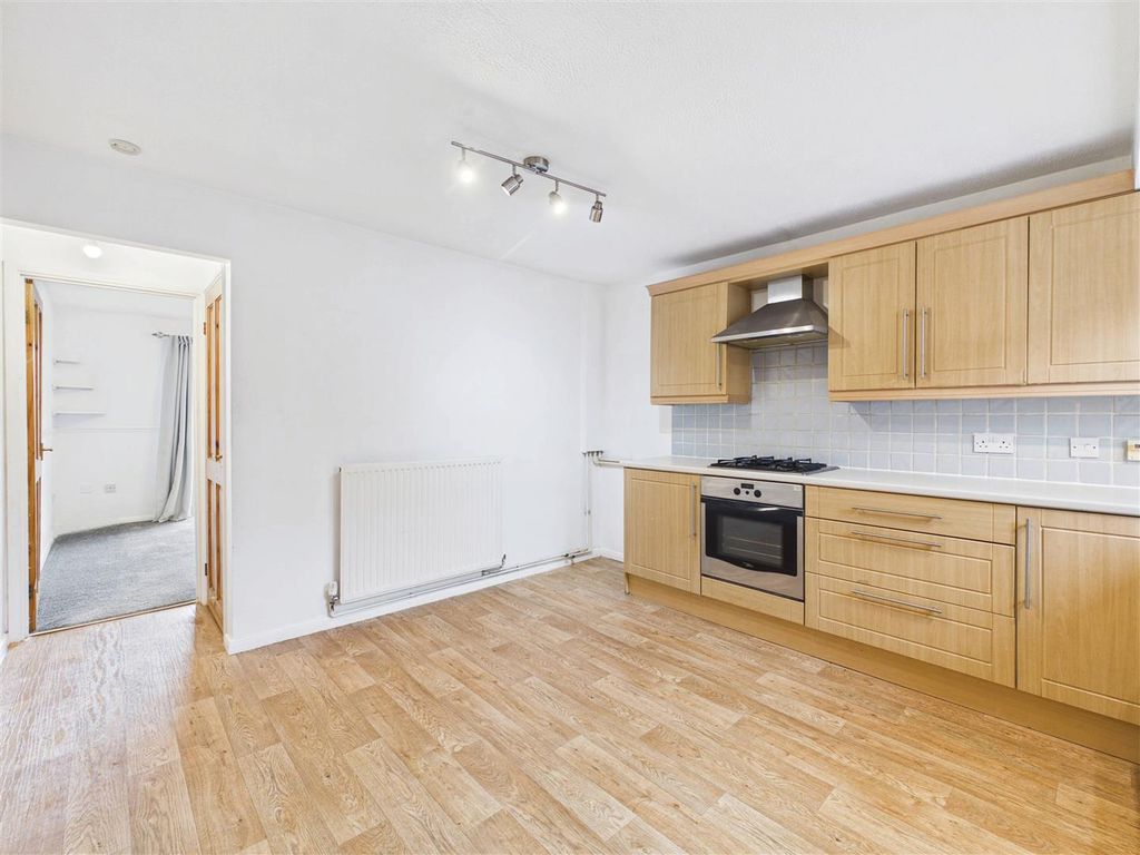 Property photo 3 of 13 Cam05476G0-Pr0357-Still002.Jpg