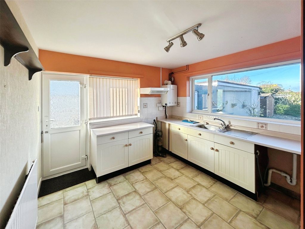 Property photo 2 of 19 Picture No. 20