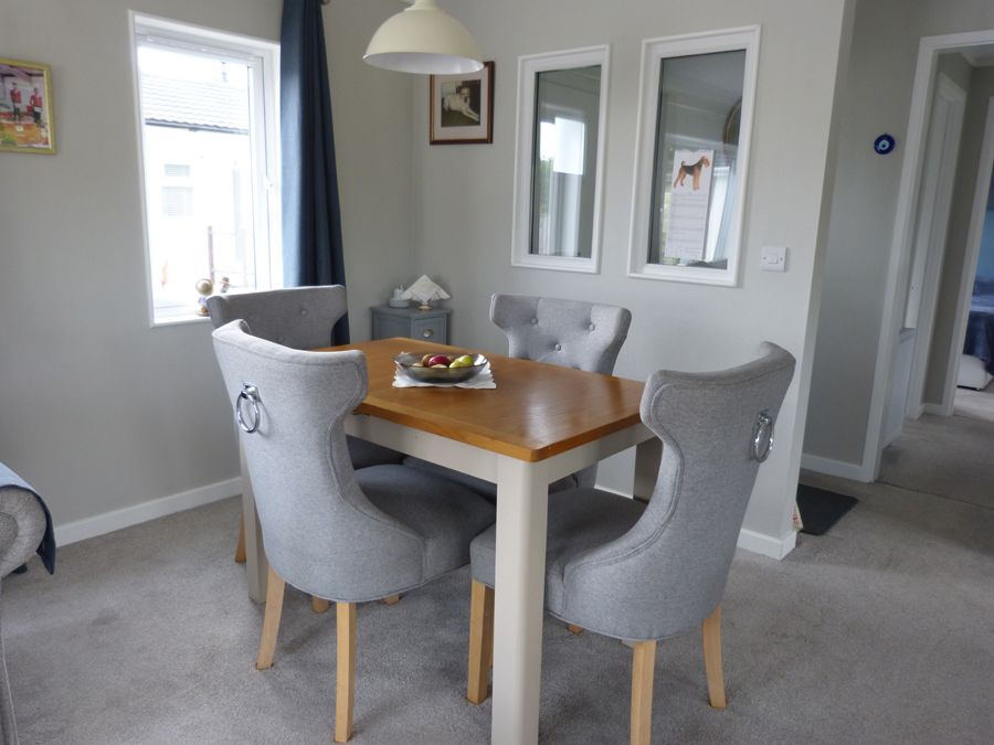 Property photo 2 of 21 Dining Area