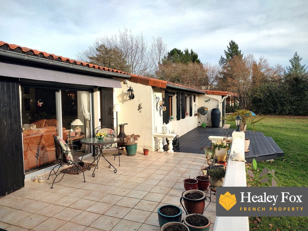 Property photo 2 of 12