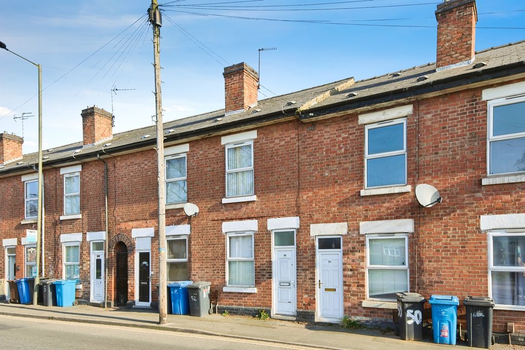 Property photo 1 of 17