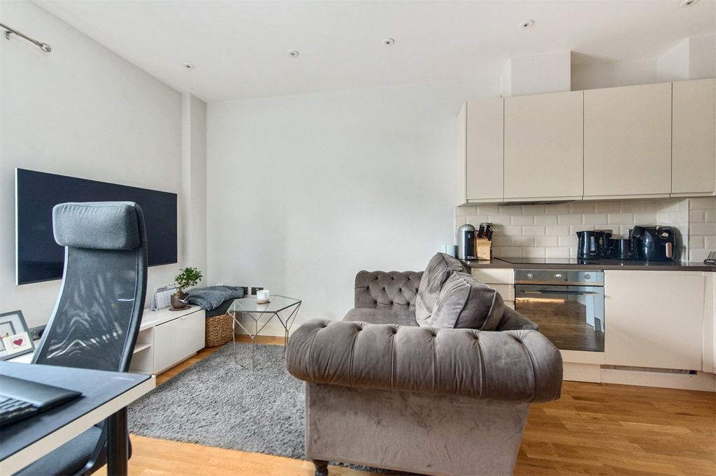 Property photo 2 of 7 Picture No. 06