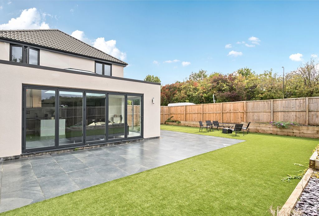 Property photo 2 of 22 1349487-1-68c01E1...