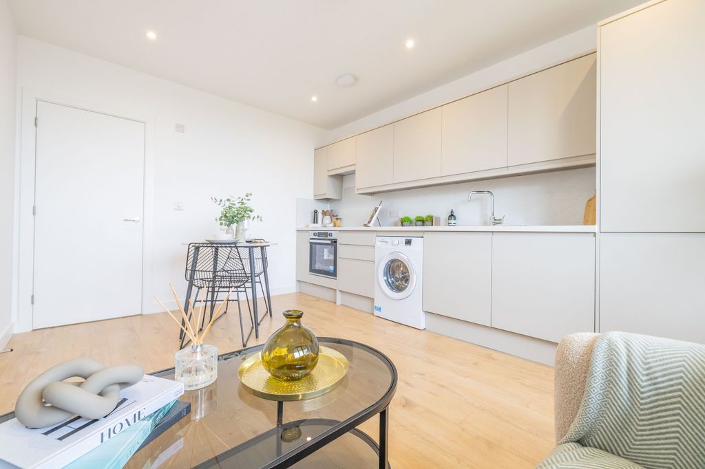 Property photo 1 of 16 Flat 47