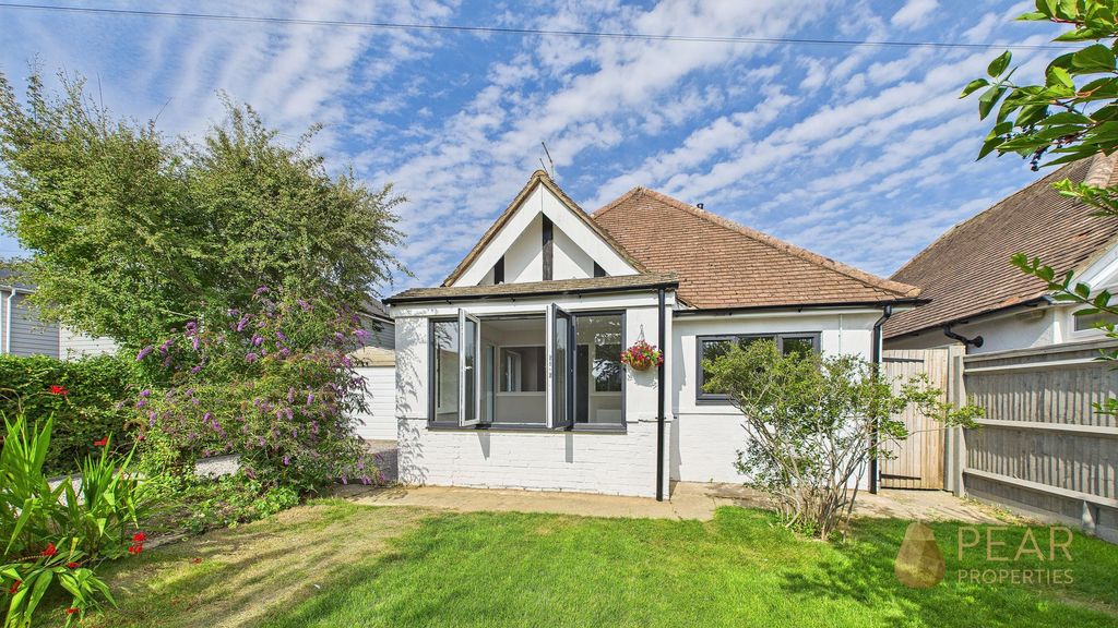 Property photo 1 of 18