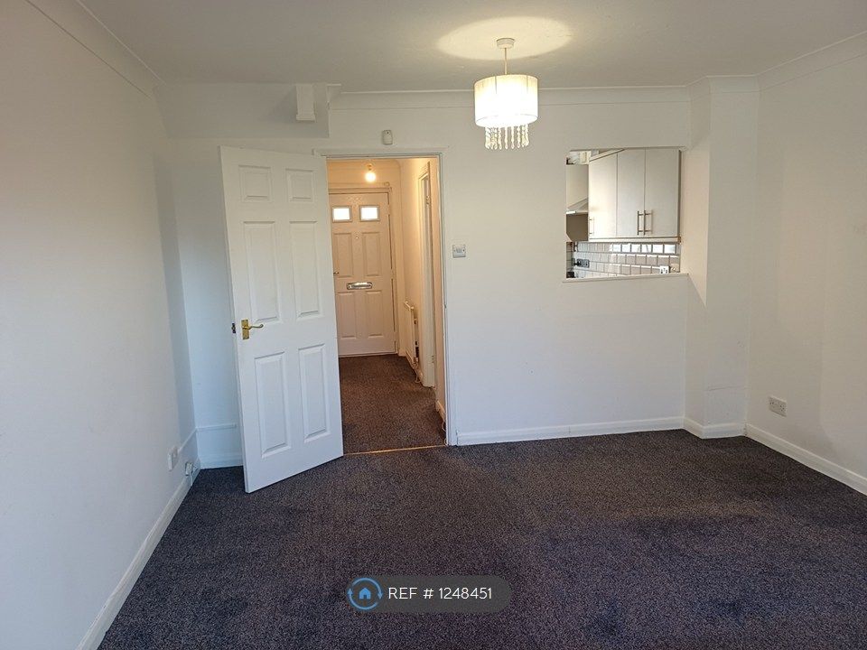 Property photo 3 of 12 Lounge And Hallway