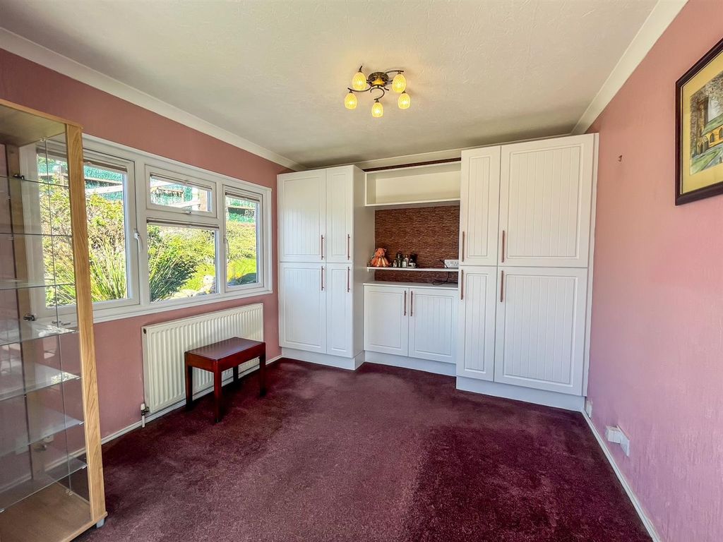 Property photo 3 of 15 Living Room