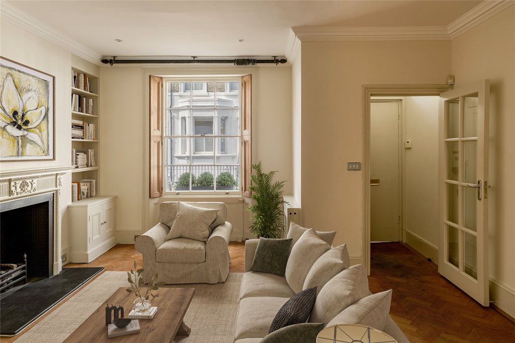 Property photo 2 of 12 Reception